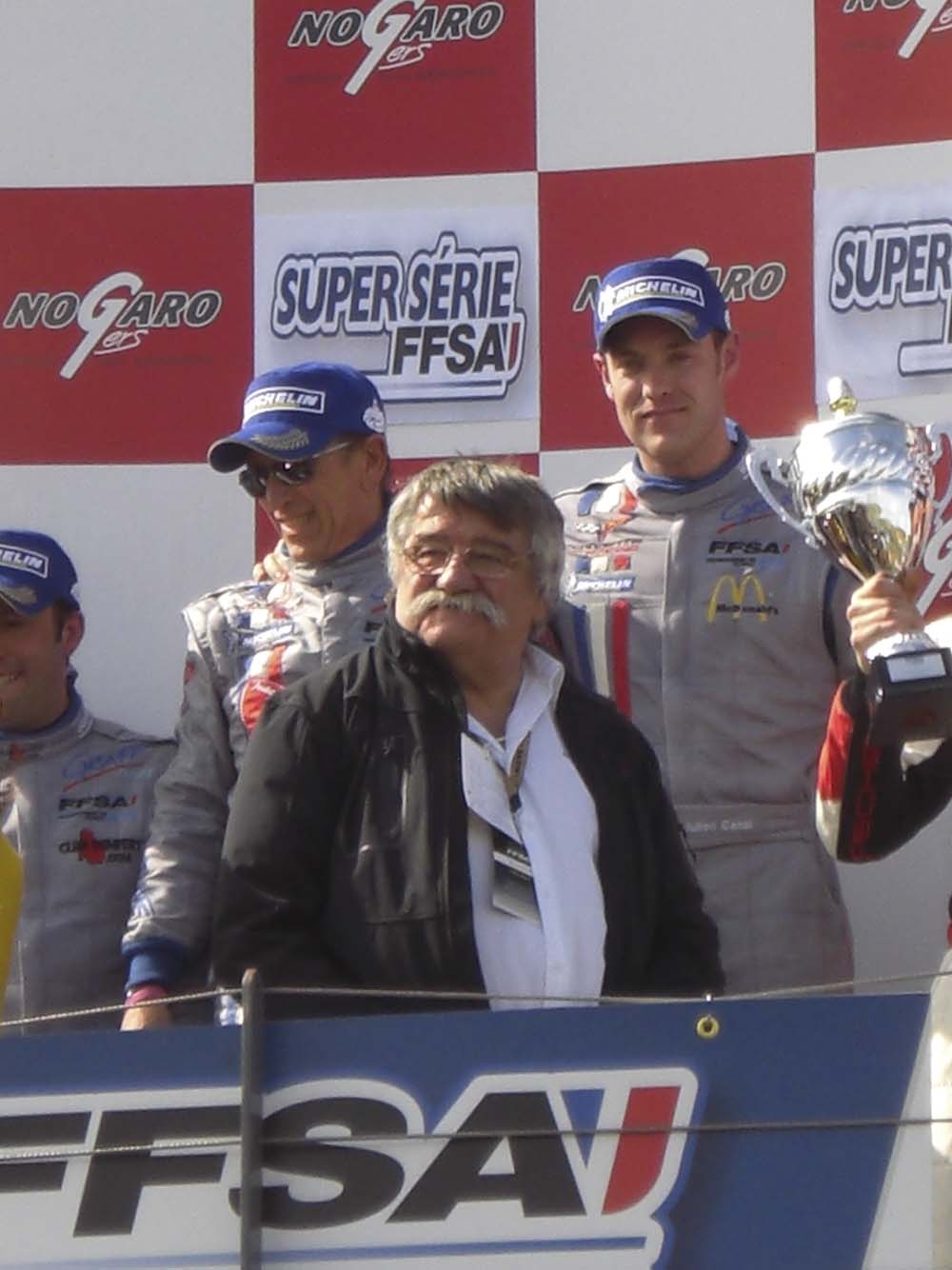 podium (5)